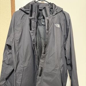 The North Face Women’s Hyvent Jacket Shell